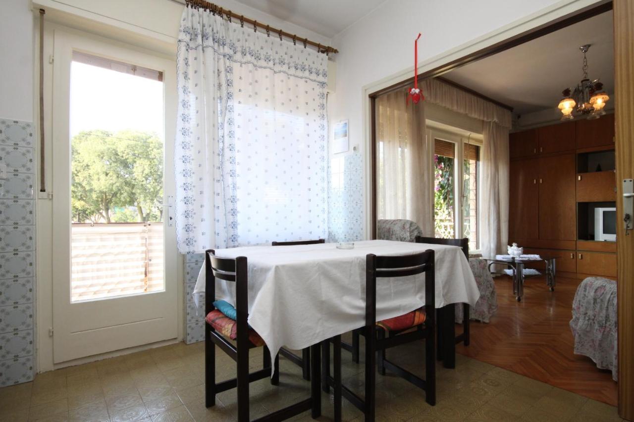Apartments With A Parking Space Umag - 7066 Bagian luar foto