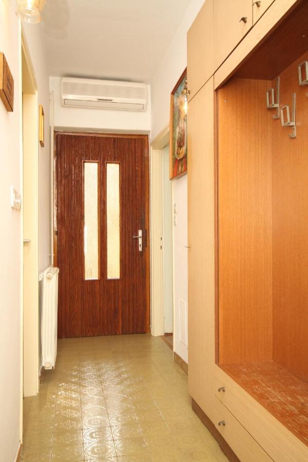 Apartments With A Parking Space Umag - 7066 Bagian luar foto
